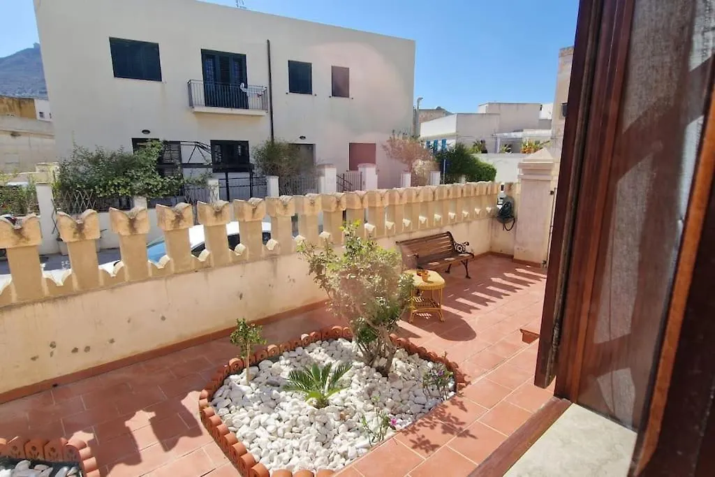Casa vacanze Villa La Cava Di Sasa Favignana Italia