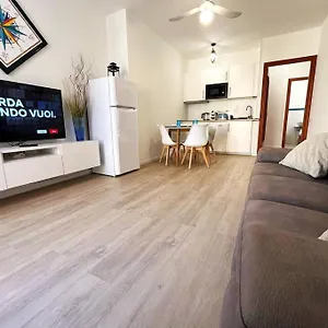 Apt. Marisdomus, 300m Dal Centro Appartamento Pula